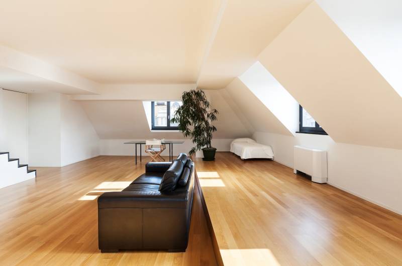 Pose d'un parquet flottant dans un appartement duplex en région parisienne