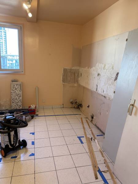 DESIGN POSE vous guide à chaque étape de votre projet, de la conception à l’installation, pour une rénovation réussie et sans stress.